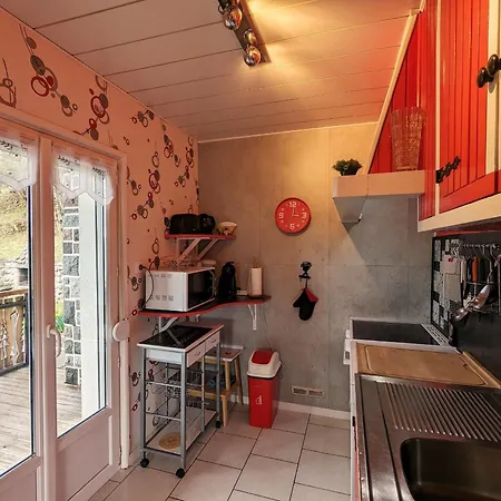 De Montagne Avec Terrasse Et Vue Imprenable - Fr-1-589-72 Landhaus *