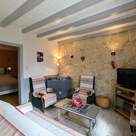 De Montagne Avec Terrasse Et Vue Imprenable - Fr-1-589-72 Holiday home *
