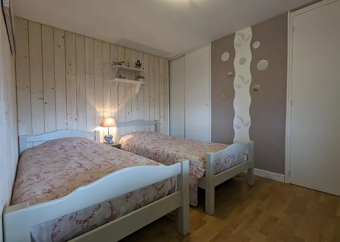 De Montagne Avec Terrasse Et Vue Imprenable - Fr-1-589-72 * Cornimont