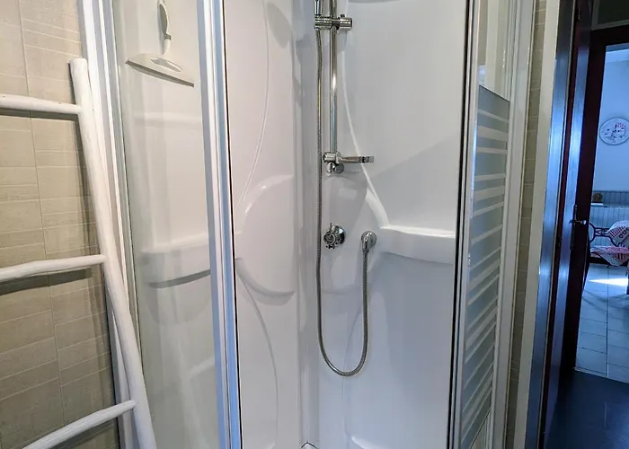 De Montagne Avec Terrasse Et Vue Imprenable - Fr-1-589-72 *