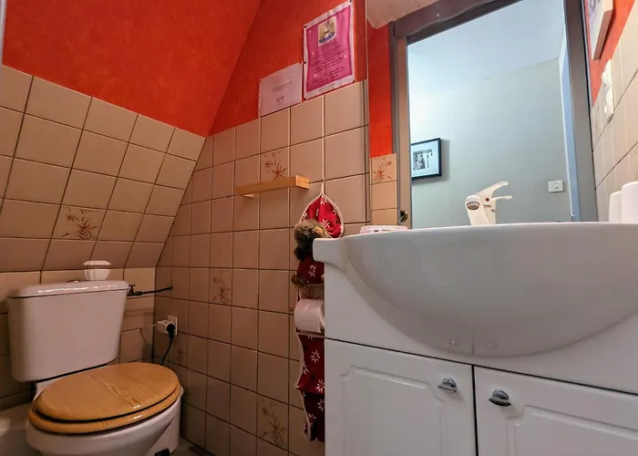 De Montagne Avec Terrasse Et Vue Imprenable - Fr-1-589-72 *